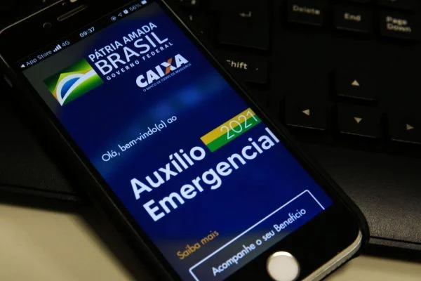 Veja quem terá direito a parcelas extras do auxílio emergencial