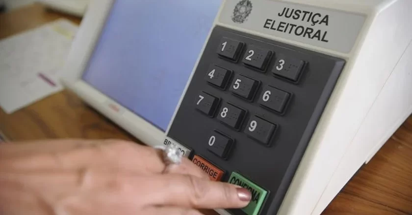 Conheça os novos recursos das urnas eletrônicas para a eleição de 2022