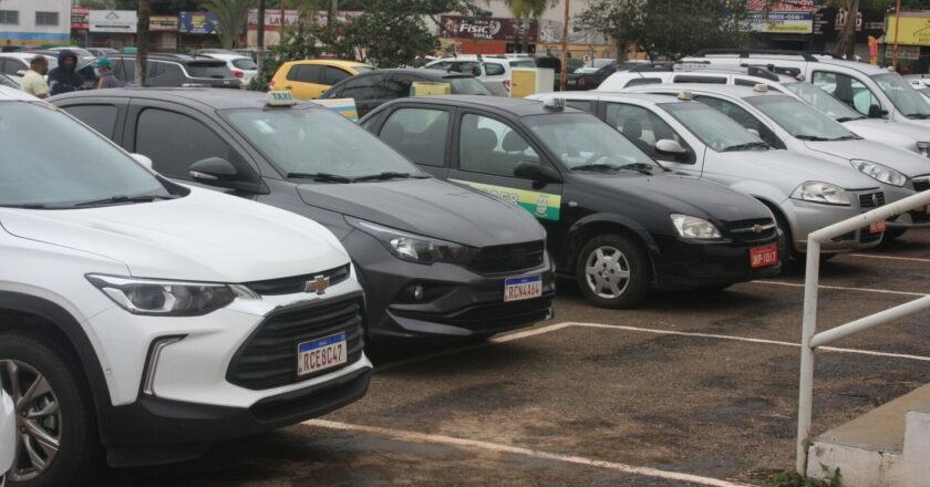 Prefeitura de Águas Lindas realiza lançamento do projeto Táxi Gov