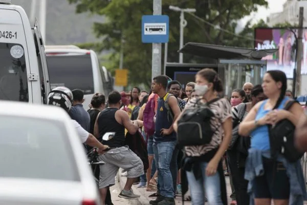Sindicato dos Rodoviários decide suspender greve