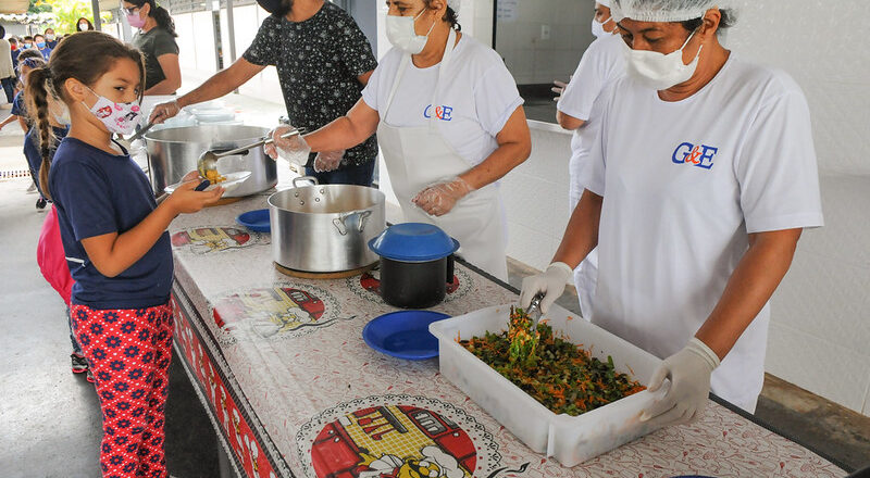 [Agora é Lei] Lei distrital proíbe privatização da merenda escolar