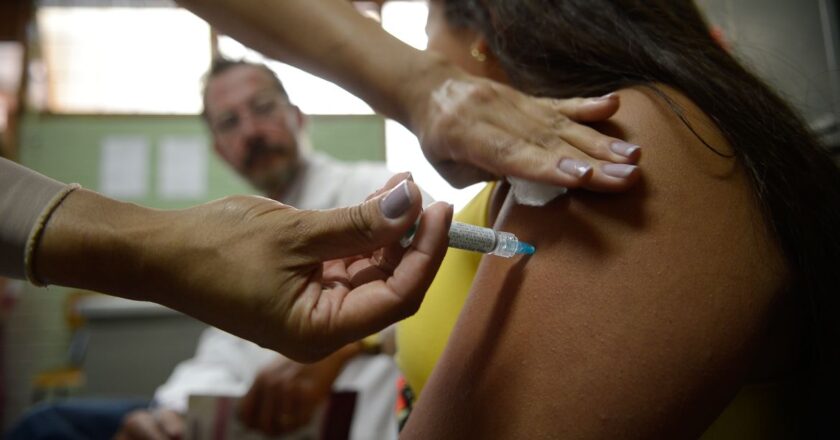 Guia orienta profissionais de saúde sobre prevenção do câncer uterino