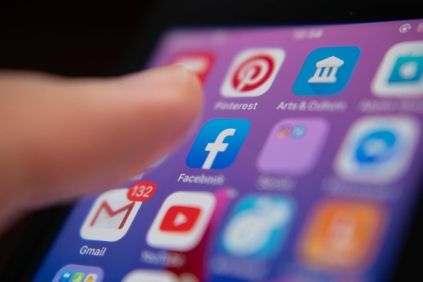 Sequestro de contas em redes sociais poderá ser considerado crime