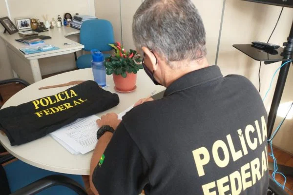 Bolsonaro autoriza nomeação de 1.250 aprovados em concurso da PF e PRF