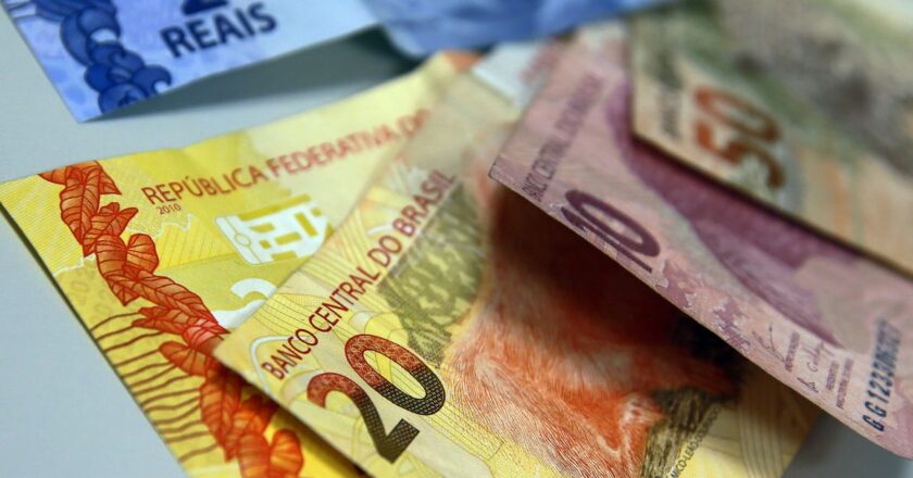 Governo paga hoje Auxílio Brasil a beneficiários com NIS final 6
