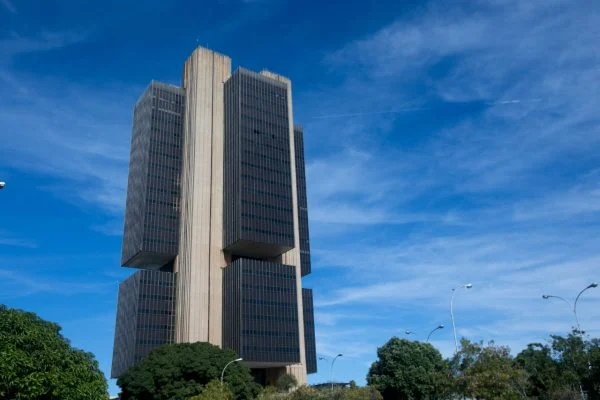 Servidores do Banco Central encerram greve iniciada em abril