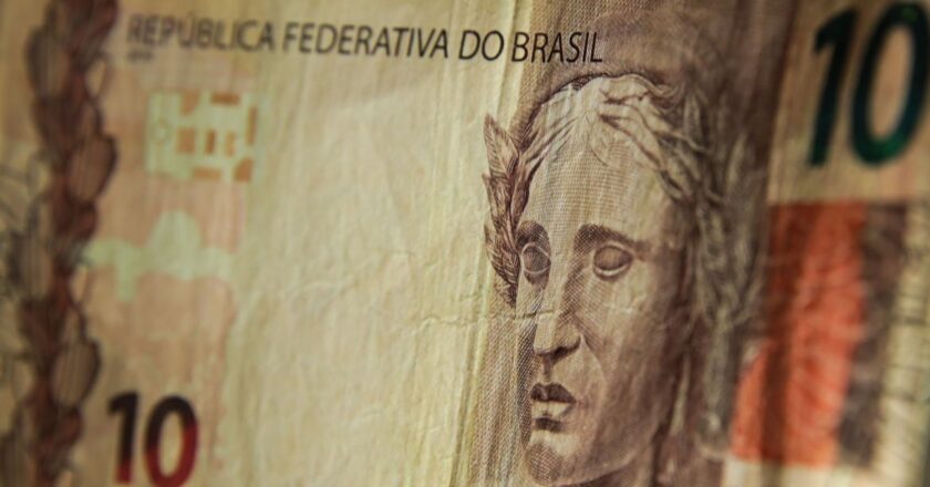 Pequenos empresários já podem pedir dinheiro do Pronampe