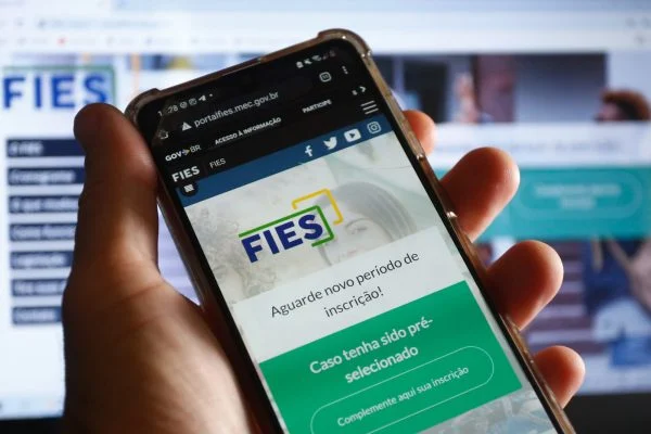 Fies tem novas normas para renegociação de dívidas. Confira