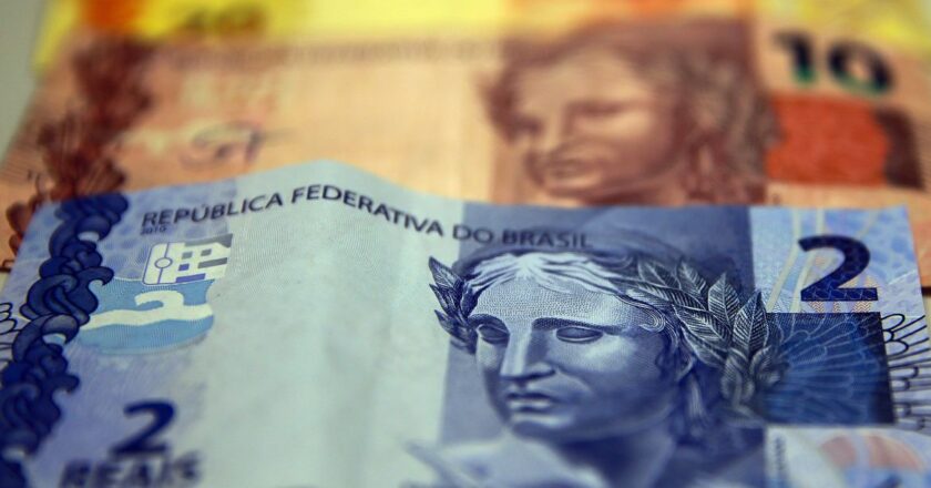 Caixa paga hoje Auxílio Brasil a beneficiários com NIS final 8