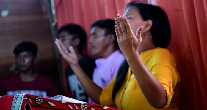Estudantes cristãos perdem bolsa de estudos nas Filipinas