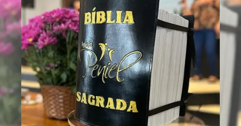 Igreja em SP transcreve a Bíblia em uma semana: ‘Abraçamos o desafio’