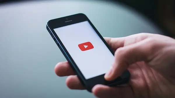 Pastor ofendido por influencer em vídeo postado no YouTube será indenizado
