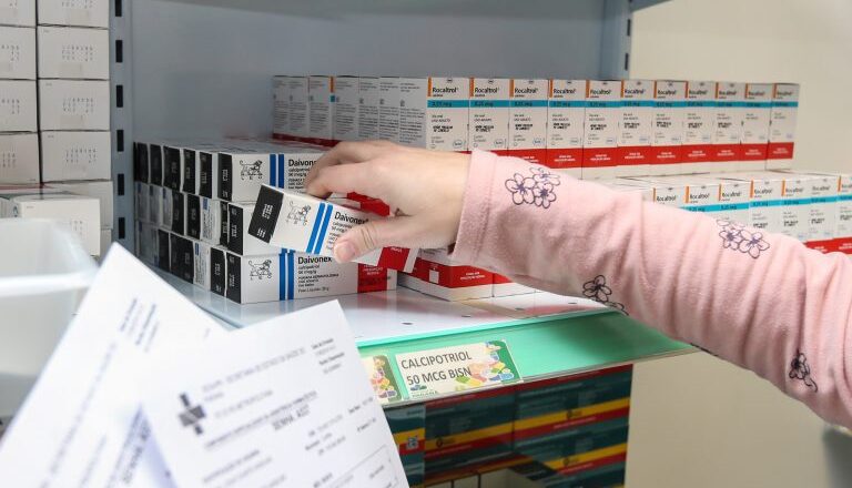 Lei distrital reforça direito de enfermeiros prescreverem medicação