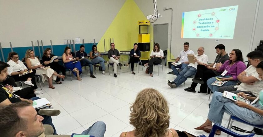 SRS Governador Valadares realiza reunião para fortalecimento da Gestão do Trabalho e Educação na Saúde