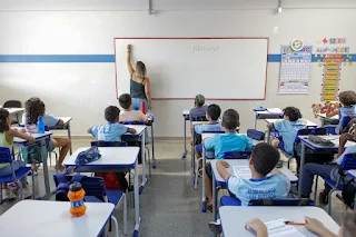 Carreira do magistério é prioridade: GDF amplia investimentos e reconhece profissionais da educação