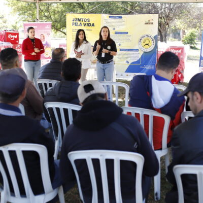 Em Brasília, entregadores por aplicativo recebem orientações de saúde pelo Projeto Juntos pela Vida
