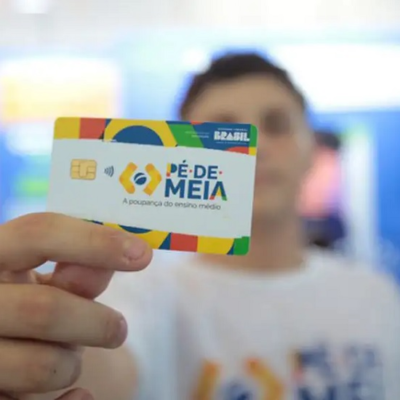 MEC quer estender Pé-de-Meia a todos do ensino médio da rede pública