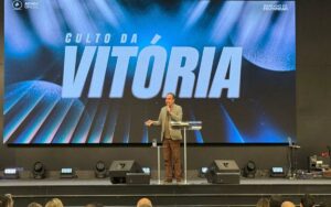 Silas Malafaia denuncia perseguição e pede passaporte de volta a Moraes