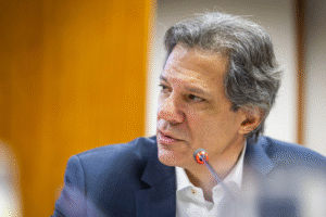 Haddad reage a rumores e nega ultimato ao GDF sobre o BRB