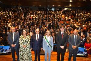 Posse de Celina Leão reúne multidão e evidencia sua força política no DF