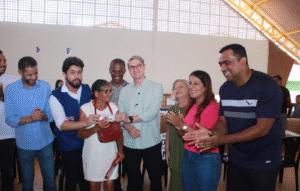 Prefeitura de Águas Lindas entrega óculos gratuitos e fortalece parceria com o Governo de Goiás