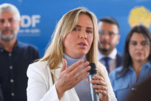 Governadora lança pacote de austeridade para equilibrar contas e manter serviços no DF