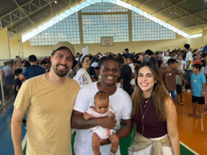 Em Valparaíso, ação de Páscoa leva esperança e beneficia mais de 300 famílias no Pacaembuzinho