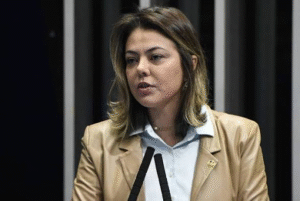 Leila Barros se retrata publicamente após questionamentos sobre denúncia contra portais da ABBP
