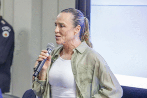 Comunidade e forças de segurança fortalecem parceria em reunião com Celina Leão e PMDF