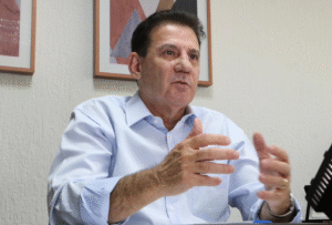 Vanderlan defende escala 5×2 e reforça compromisso com a qualidade de vida dos trabalhadores
