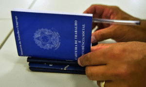 Agências do trabalhador têm 1.371 vagas nesta segunda-feira (6)