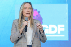Celina Leão lidera nova pesquisa para o GDF e amplia vantagem em cenários decisivos de 2026