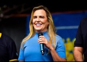 Celina aparece entre aliados de Flávio Bolsonaro que lideram disputas nos principais colégios eleitorais