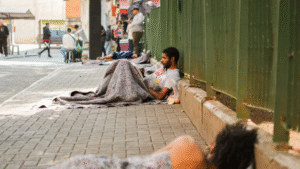 Crescimento da população em situação de rua não é fenômeno isolado de Brasília