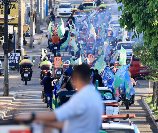 Daniel encerra giro com carreata de cerca de 2 mil veículos em Aparecida de Goiânia