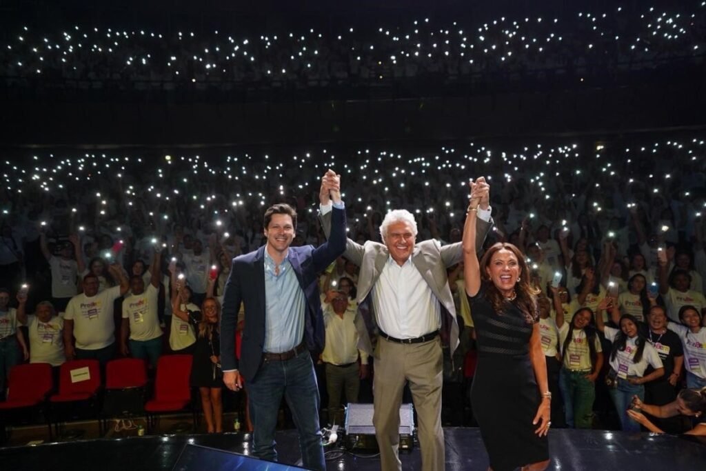 Em mensagem a Valparaíso, Caiado pede votos para Gracinha e Daniel Vilela