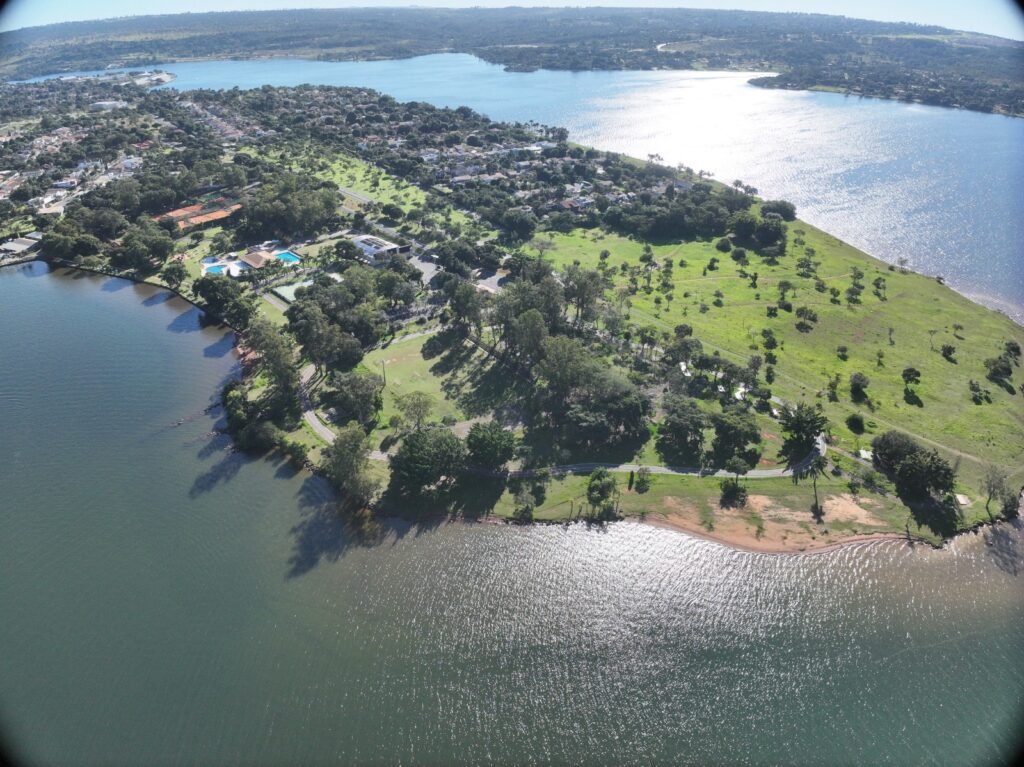 Terracap atende comunidade e anuncia ampliação da área de lazer do Parque das Garças