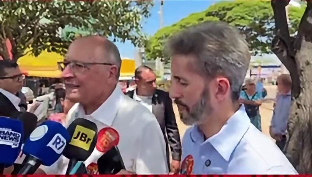 Se o Brasil quer mudança, por que mais PT? A pergunta que Alckmin deixa