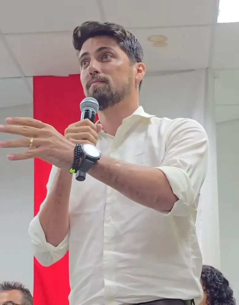 Marcus Vinicius apresenta projeto para viabilizar construção de nova UPA em Valparaíso