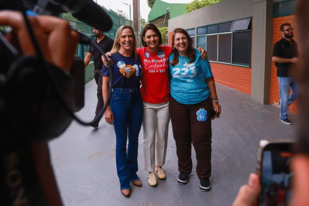 “Fizemos uma campanha limpa, de propósito”, afirma Celina Leão após votar